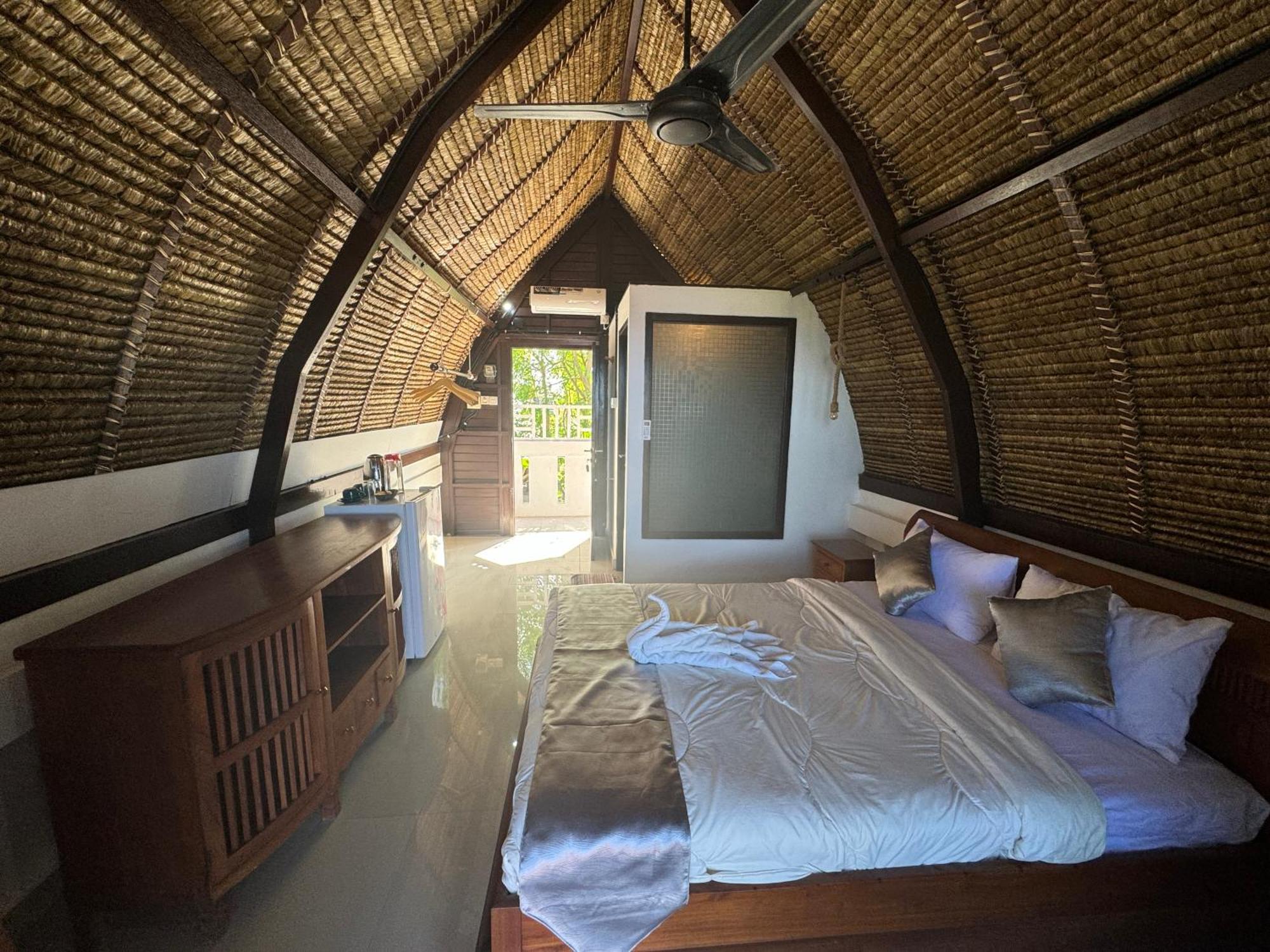 Kov Ceningan Hotel Lembongan Exterior photo