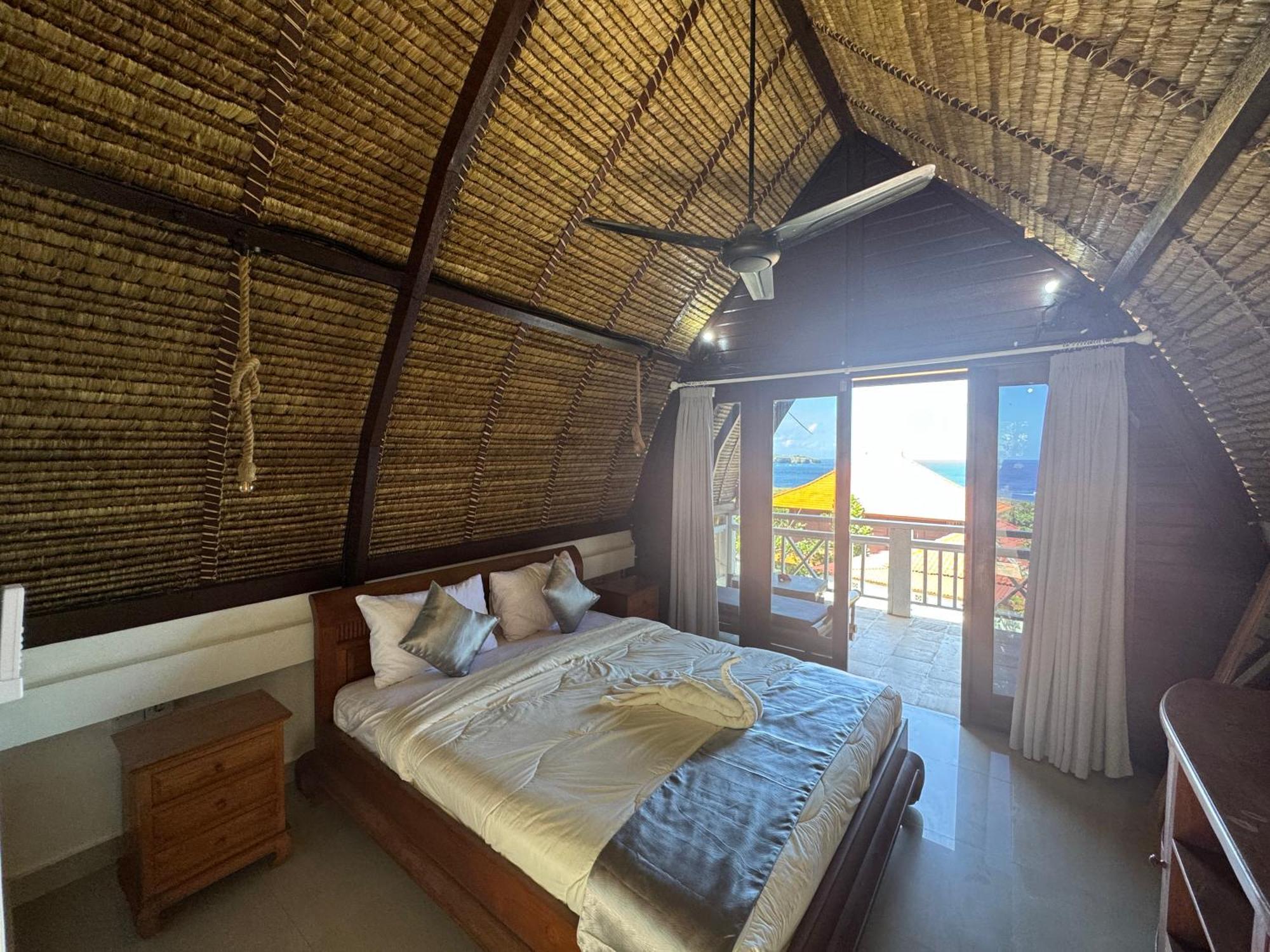 Kov Ceningan Hotel Lembongan Exterior photo